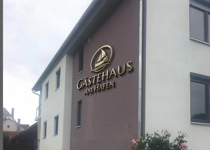 1a Gaestehaus Am Hafen לינה וארוחת בוקר *